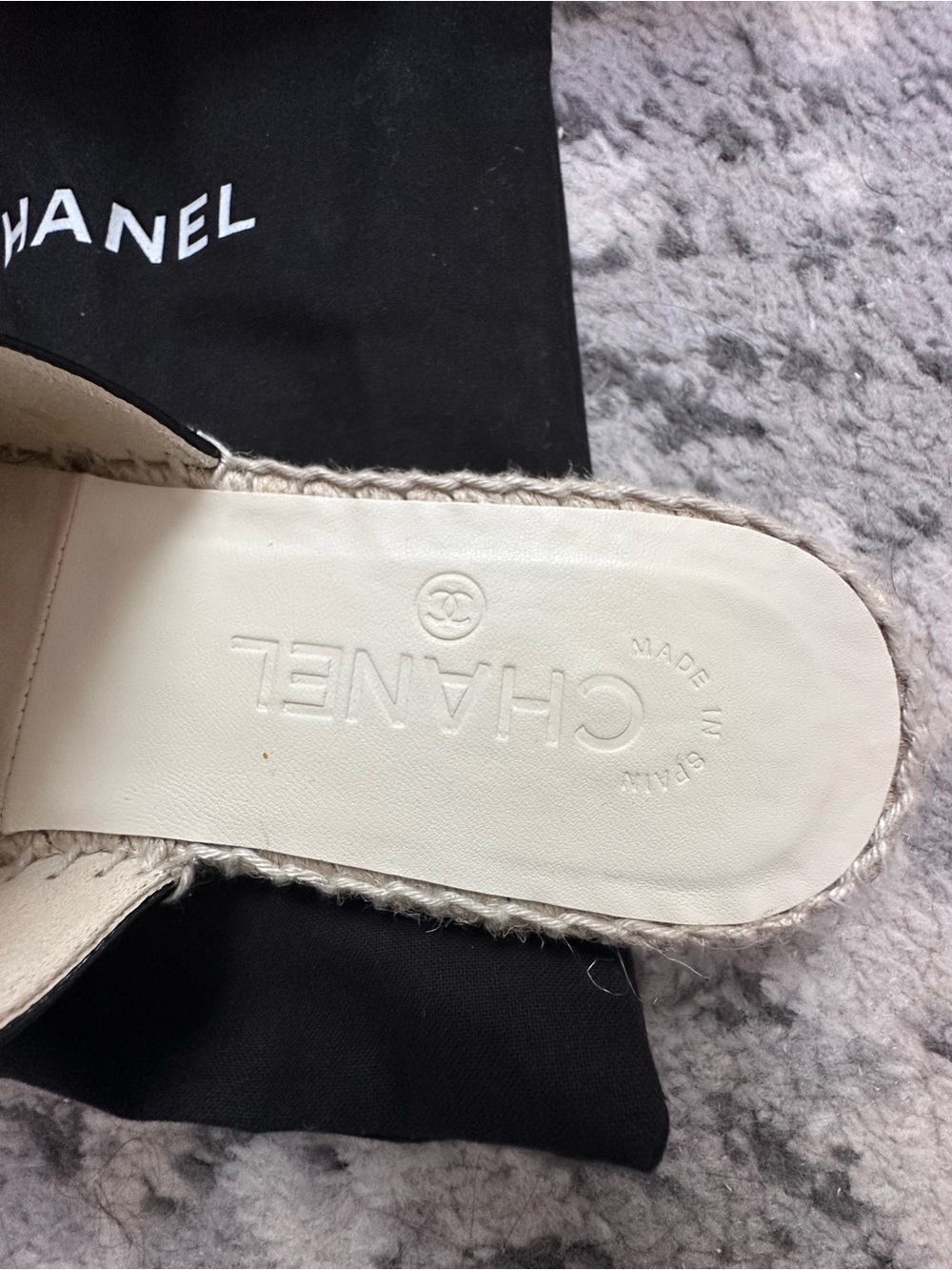 CHANEL Black Leather & Patent Espadrille Slide women’s 7 - Picture 4 of 8